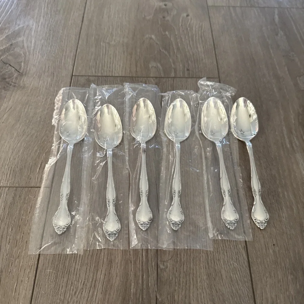 Set of 6 Oneida Community AFFECTION Flatware Teaspoons‎ 6